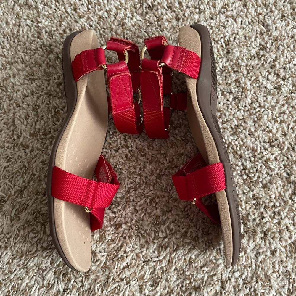 Vionic Red Strappy Sandals Size 8 - Picture 4 of 7